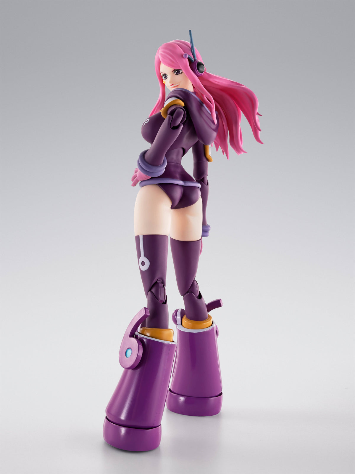 One Piece Jewelry Bonney -Future Island Egghead- S.H.Figuarts