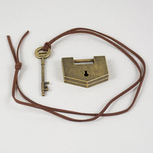 Load image into Gallery viewer, Attack on Titan Volume 35 FLY Collector's Box Set