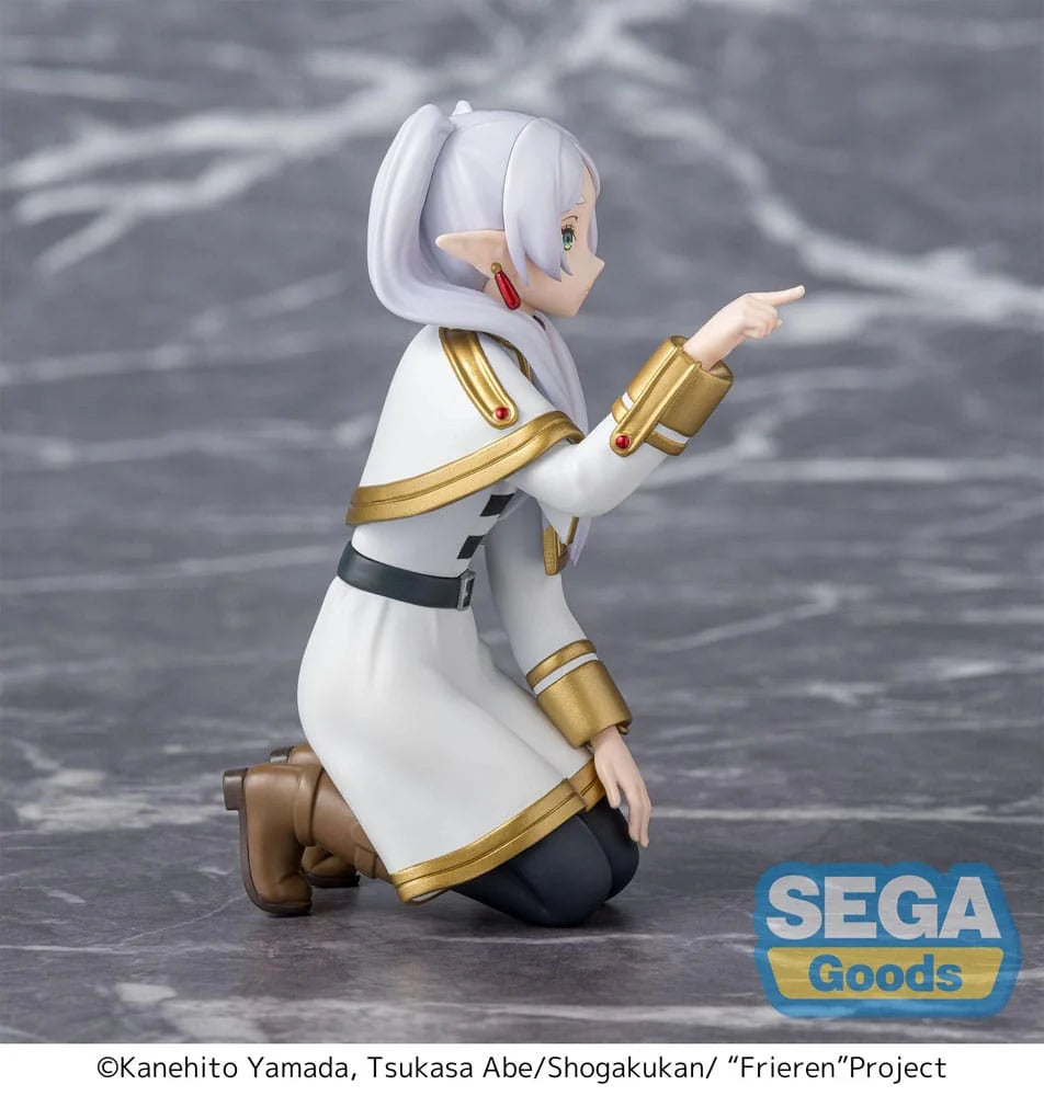 Frieren Beyond Journey's End: Frieren (Poking Something Ver.) PM Perching Statue