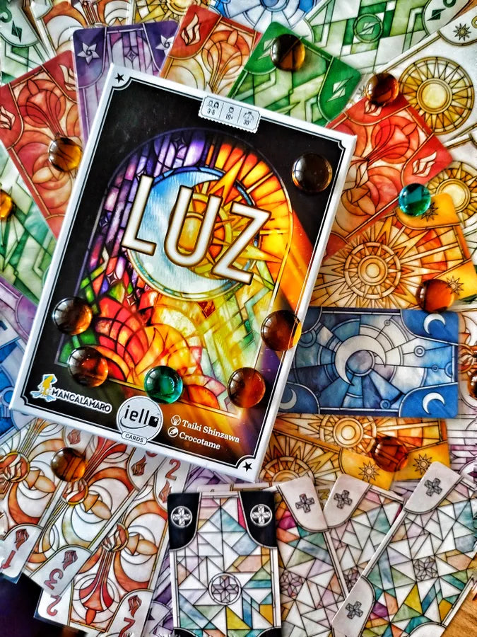 LUZ Card Game