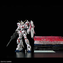 Load image into Gallery viewer, RG Gundam Unicorn 1/144 Model Kit