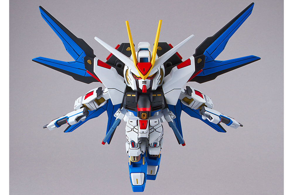 SD Gundam Strike Freedom EX STD 006 Model Kit