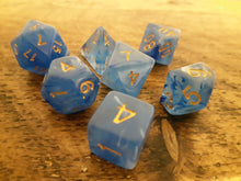 Load image into Gallery viewer, Marble Effect RPG 7 Dice Set