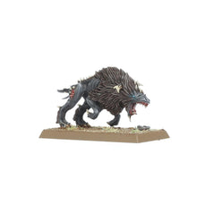 Load image into Gallery viewer, Warhammer The Old World Warriors of Chaos Chaos Warhounds