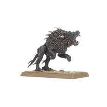 Load image into Gallery viewer, Warhammer The Old World Warriors of Chaos Chaos Warhounds