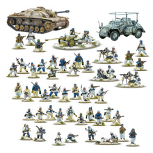Load image into Gallery viewer, Bolt Action Fallschirmjager (Winter) Starter Army