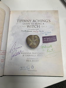 Guide de Tiffany Aching pour être une sorcière *Édition signée*