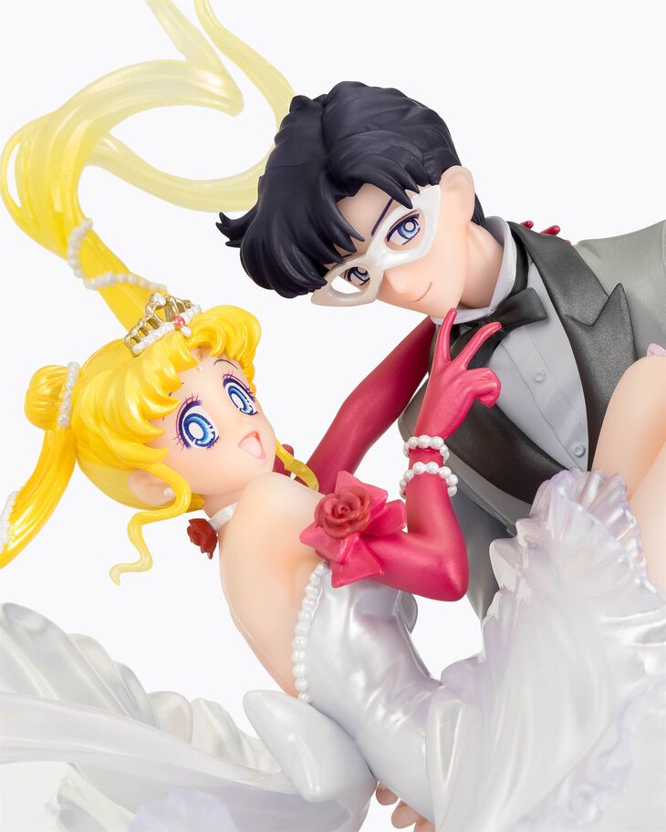 Sailor Moon: Usagi & Tuxedo Mask (Moonlight Glow Edition Ver.) FiguartsZERO Chouette Statue
