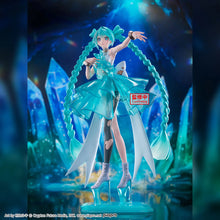 Load image into Gallery viewer, Hatsune Miku Banpresto Evolve Clearlux EmeraldGem Figure
