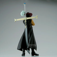 Load image into Gallery viewer, One Piece Dracule Mihawk DXF Grandline Series Extra Banpresto