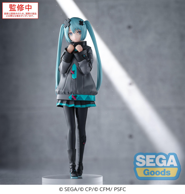 Hatsune Miku: Shuttered Sekai Luminasta Statue