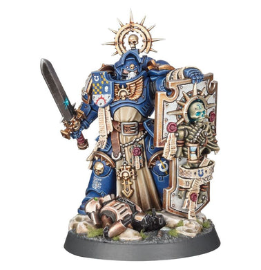 Space Marines Captain With Relic Shield