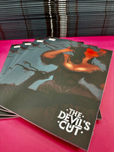Laden Sie das Bild in den Galerie-Viewer, The Devil's Cut #1 Tula Lotay Variant Traveling Man Exclusive