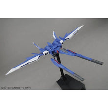 Laden Sie das Bild in den Galerie-Viewer, MG Build Strike Gundam Komplettpaket 1/100 Modellbausatz