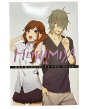 Load image into Gallery viewer, Horimiya Volume 4