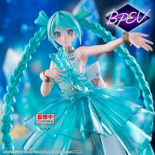 Load image into Gallery viewer, Hatsune Miku Banpresto Evolve Clearlux EmeraldGem Figure