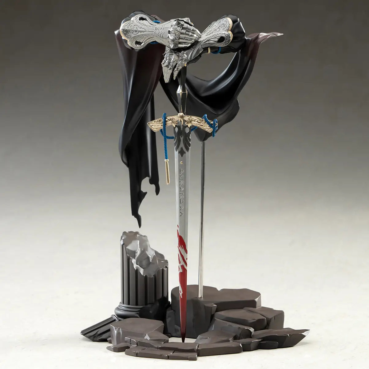 Reverse 1999: A Knight LIMEPIE Statue
