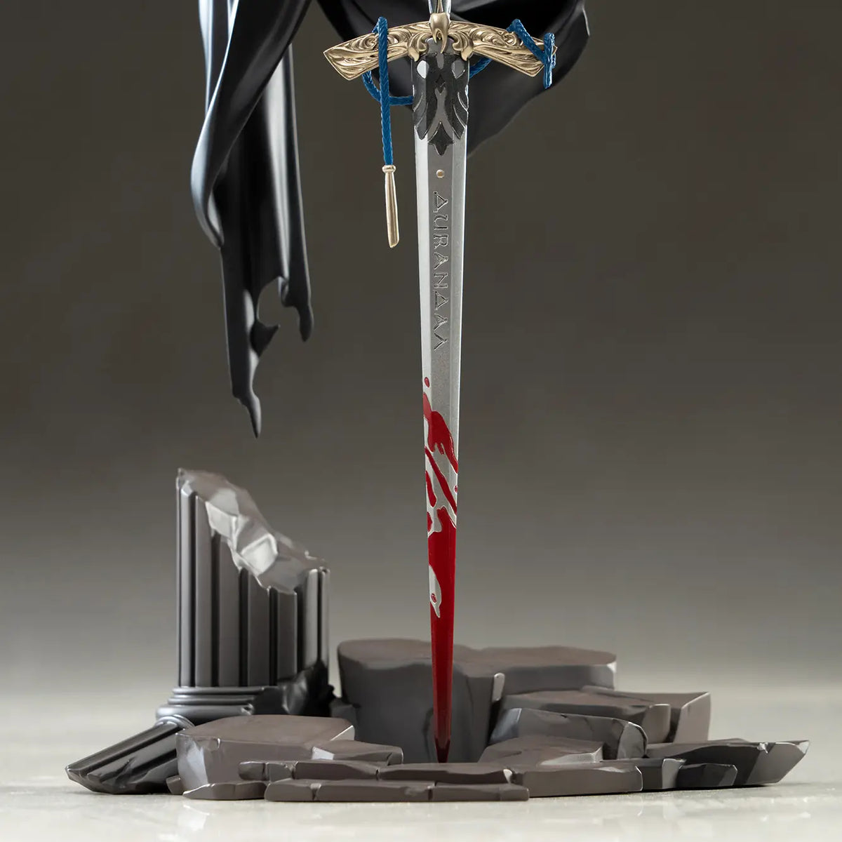 Reverse 1999: A Knight LIMEPIE Statue