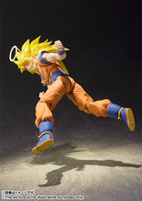 Load image into Gallery viewer, Dragon Ball Z: Super Saiyan 3 Son Goku S.H.Figuarts Reissue