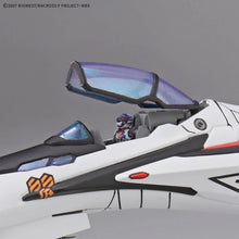 Load image into Gallery viewer, HG VF-25F Messiah Valkyrie (Alto Saotome's) 1/100 Model Kit