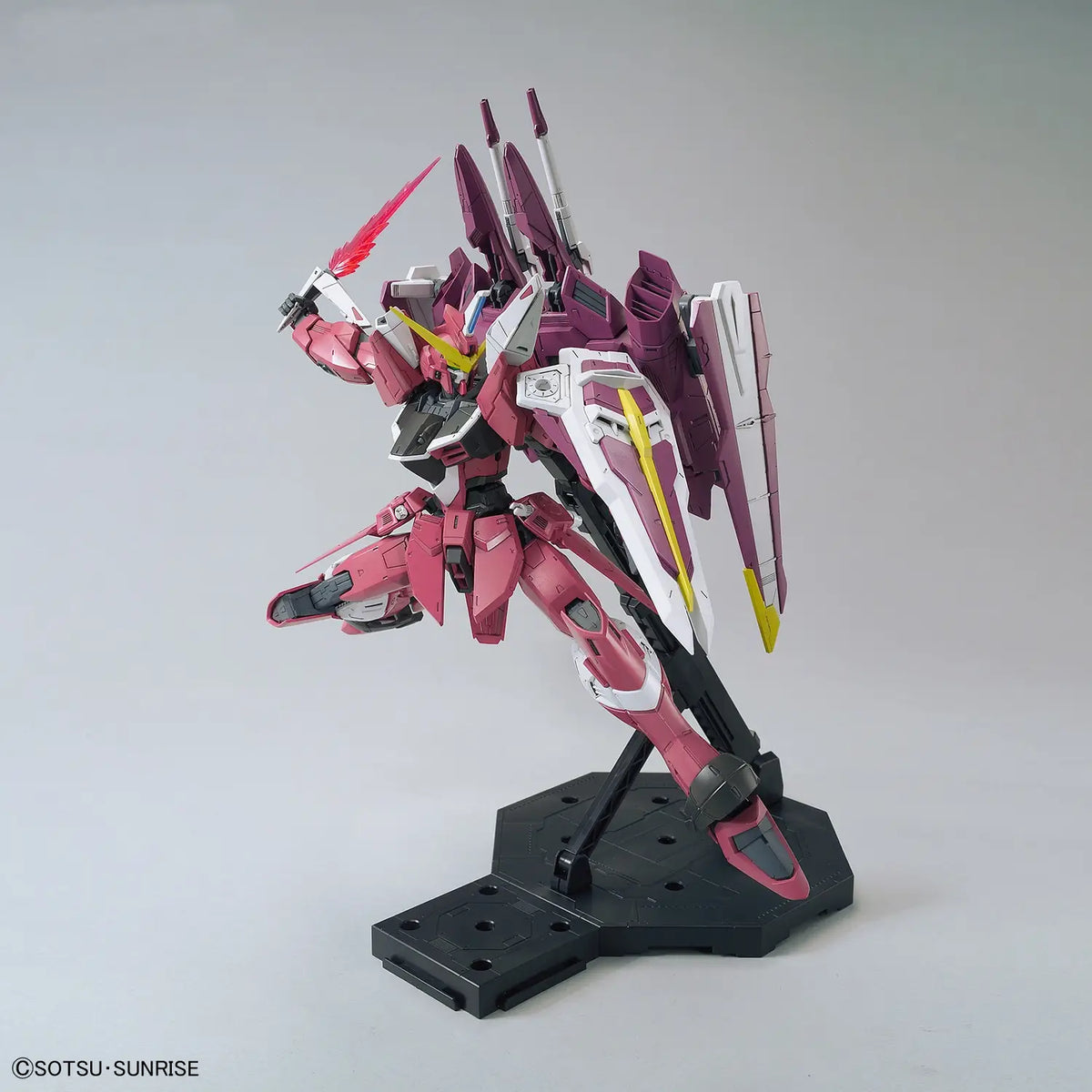 MG Justice Gundam 1/100 Model Kit