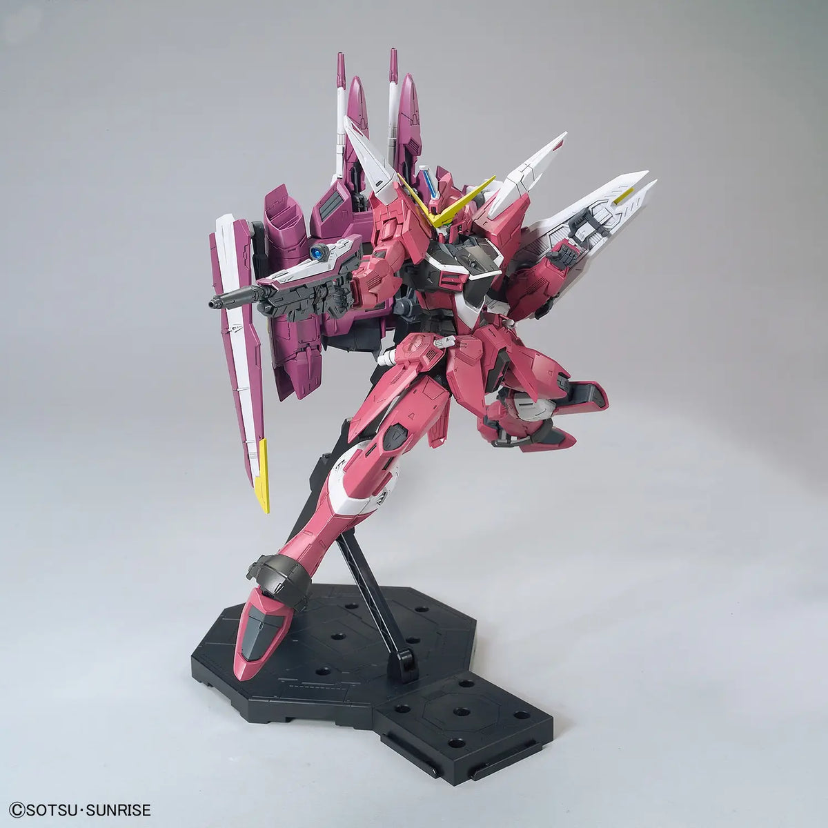 MG Justice Gundam 1/100 Model Kit