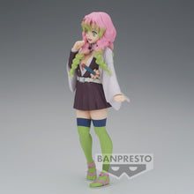 Load image into Gallery viewer, Demon Slayer Glitter&amp;Glamours Mitsuri Kanroji Banpresto