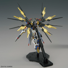 Load image into Gallery viewer, MGEX Strike Freedom Gundam (Gundam Seed Destiny) 1/100 Model Kit