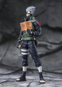 Naruto Shippuden Kakashi Hatake The Roaring Hero of Sharingan S.H.Figuarts