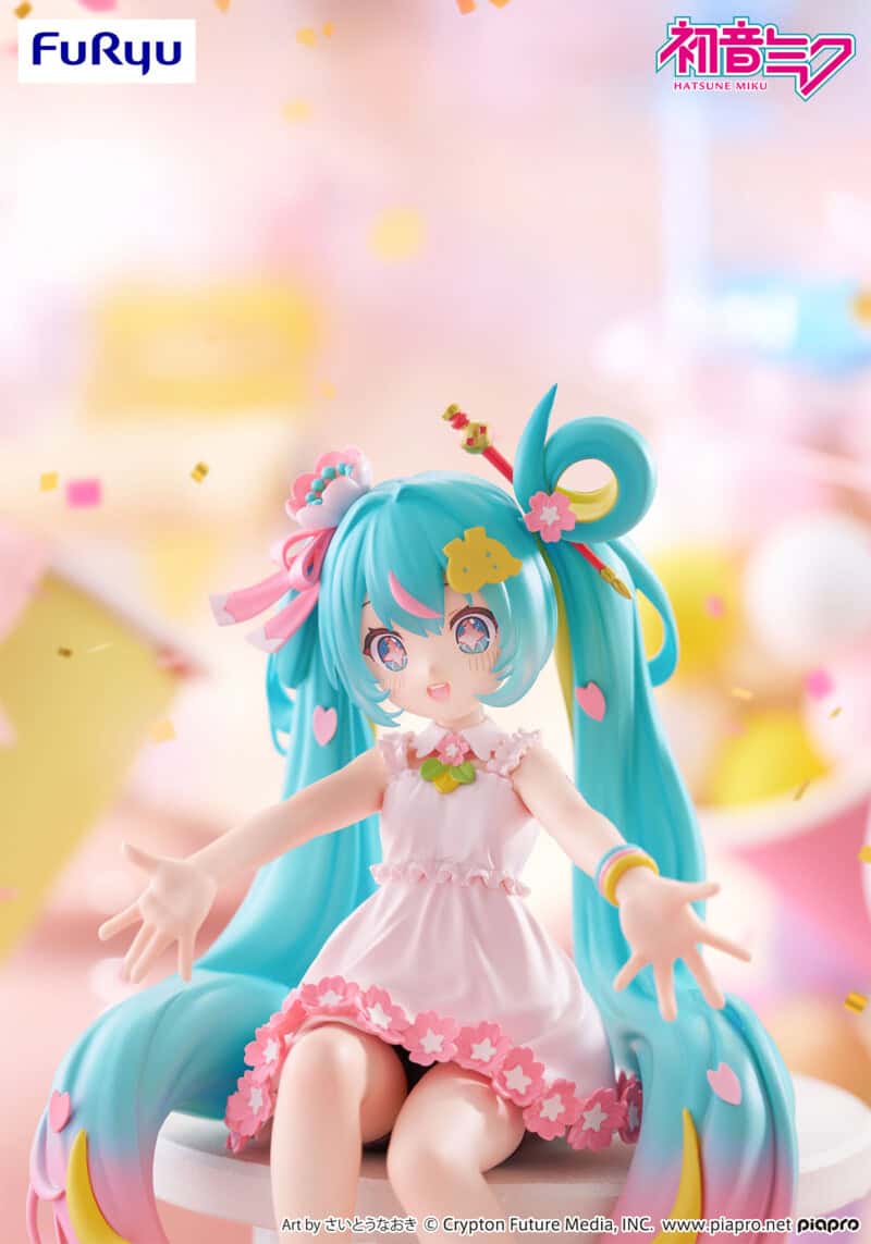 Hatsune Miku (10th Anniversary Edition) Noodle Stopper Statue