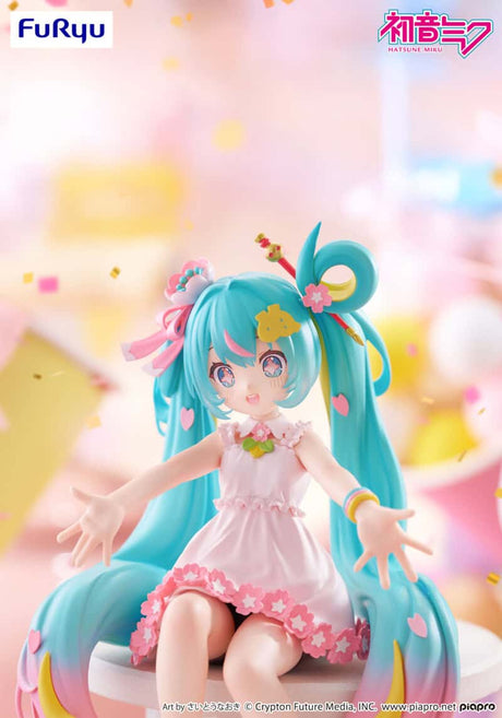 Hatsune Miku (10th Anniversary Edition) Noodle Stopper Statue