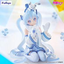 Load image into Gallery viewer, Hatsune Miku: Snow Miku (Sky Town 10th Anniversary Ver.) Noodle Stopper Figure