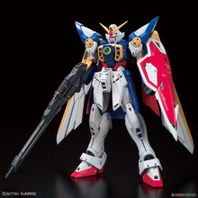 Laden Sie das Bild in den Galerie-Viewer, RG Wing Gundam 1/144 Modellbausatz