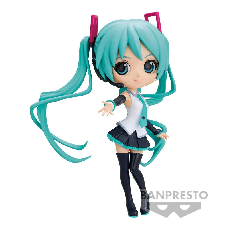 Hatsune Miku Q Posket V4X Style Ver A