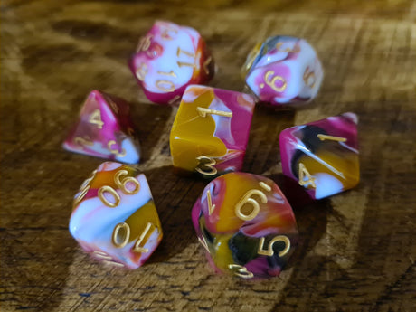 Tri-Colour RPG 7 Dice Set