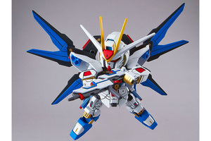 SD Gundam Strike Freedom EX STD 006 Model Kit