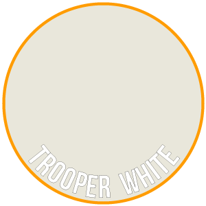Zwei dünne Mäntel in Trooper-Weiß