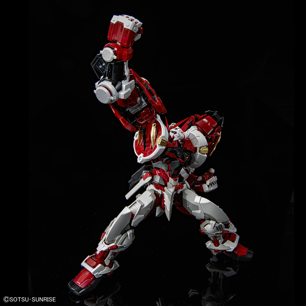 1/100 Hi-Resolution Model Gundam Astray Red Frame Powered Red Model Kit
