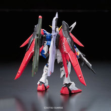 Laden Sie das Bild in den Galerie-Viewer, RG Gundam Destiny 1/144 Modellbausatz