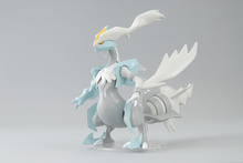 Laden Sie das Bild in den Galerie-Viewer, Pokemon White Kyurem Plamo Model Kit