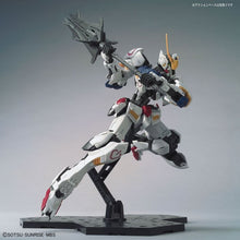 Laden Sie das Bild in den Galerie-Viewer, MG Gundam Barbatos 1/100 Modellbausatz