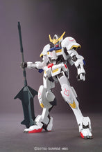 Laden Sie das Bild in den Galerie-Viewer, HG Gundam Barbatos 1/144 Modellbausatz